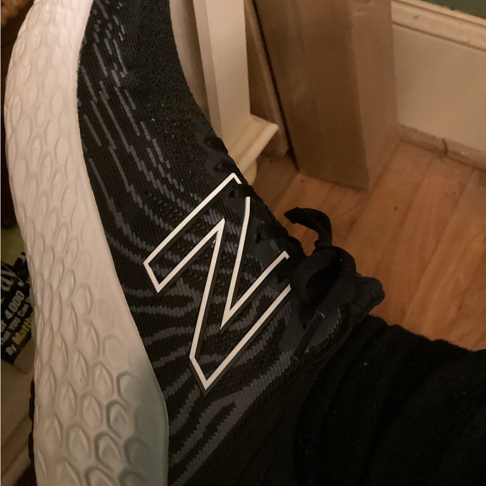 New Balance shoes. Worn once. - Picture 7 of 7